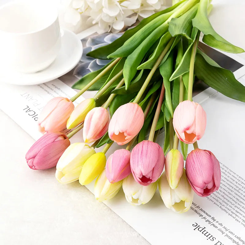 5pcs/buchet Nou Silicon Tulip Artificial Floare reală atingere Fake Flower Buchet pentru decorația de nuntă Flori Acasă Garen Decor