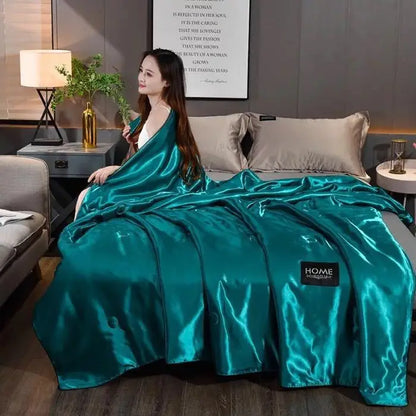 Couleur solide de la soie de glace lavable Super douce couvre-lit Jacquard à glissement