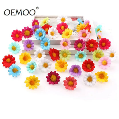 100pc/Los 2,5 cm Mini Daisy Dekorative Blume künstliche Seidenblumen Party Hochzeitsdekoration Wohnkultur (ohne Stamm) Billiger