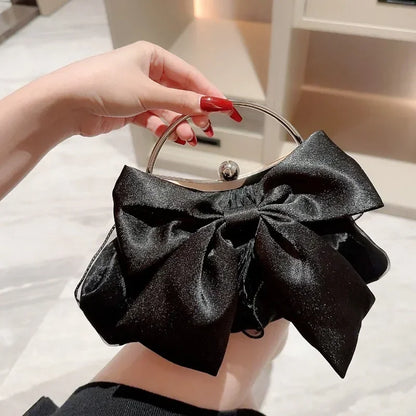 Sacs de soirée de fée à nœud satiné blanc satin sac à main en métal embrayage pour femmes pochettes de mariée.