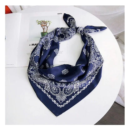 2023 muoti bandana hiushuivi naisille Paisley Print Perchief Silk Satin Head huivit Square Shuwl -kaulan kaulahuivit