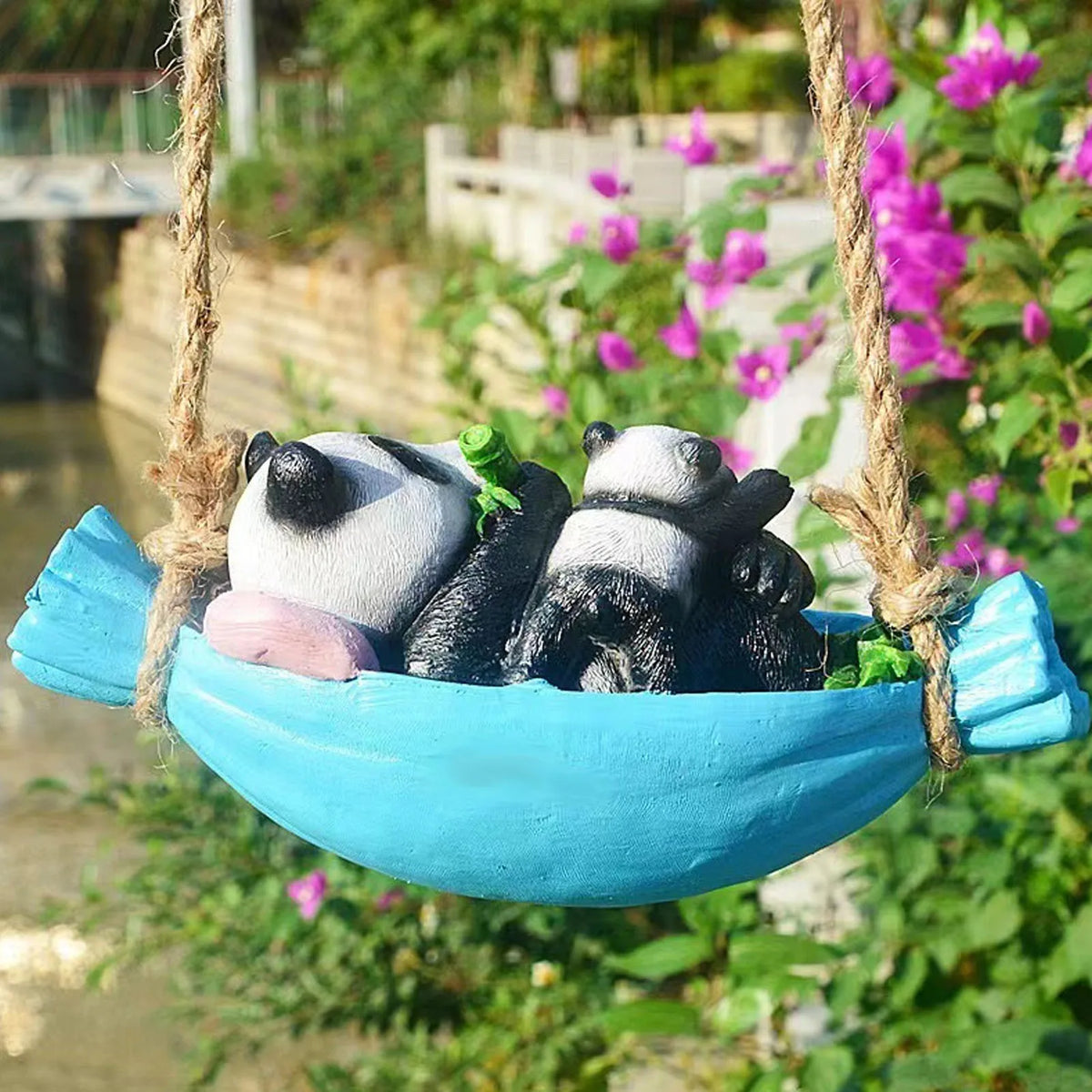 Swing Panda Statue Mère et bébé panda allongé sur la simulation de swing simulation de jardin animal sculpture