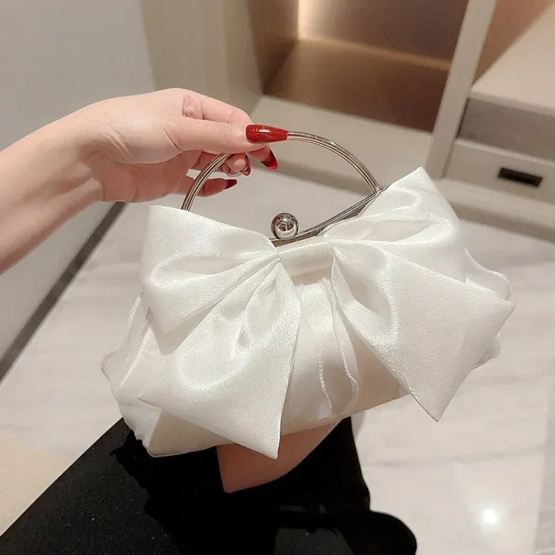 Sacs de soirée de fée à nœud satiné blanc satin sac à main en métal embrayage pour femmes pochettes de mariée.