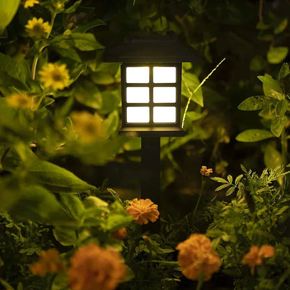 2/4/6/8 stks Solar LED Pathway Lights Outdoor Waterdichte Walkway Garden Decor Street Lamp voor landschapswerf Patio oprit