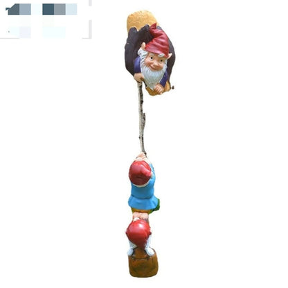 Resina escalada escultura de gnome barba branca anão anão estátua estátua pátio paisagem estatuetas decoração de árvore de jardim pingente de elfo elfo