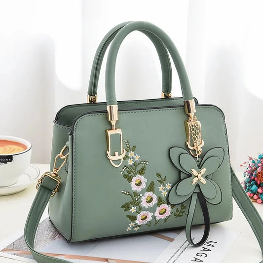 Luksusbroderte håndtakposer for kvinner PU Leather Shoulder Crossbody Bag høykvalitet Messenger Handbag Middelaldrende mamma-veske