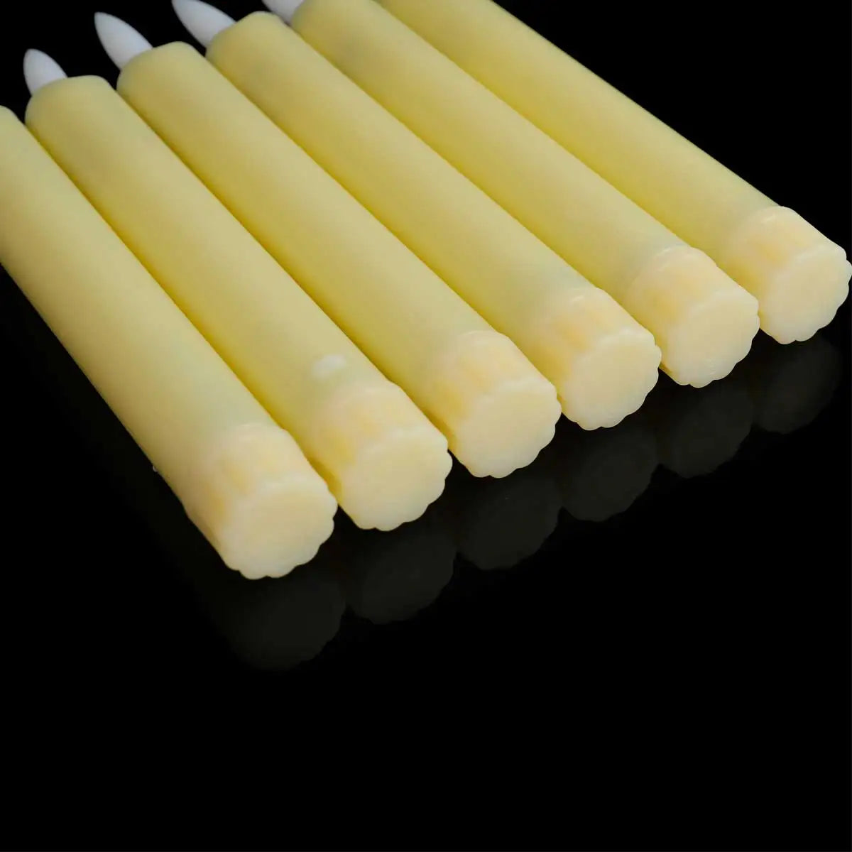 Pachet de 2 lumânări de conicluri cu led scurt de 6,5 inci/16,5 cm pentru Halloween, lumânare cu LED alb/LED bej cu funcționare