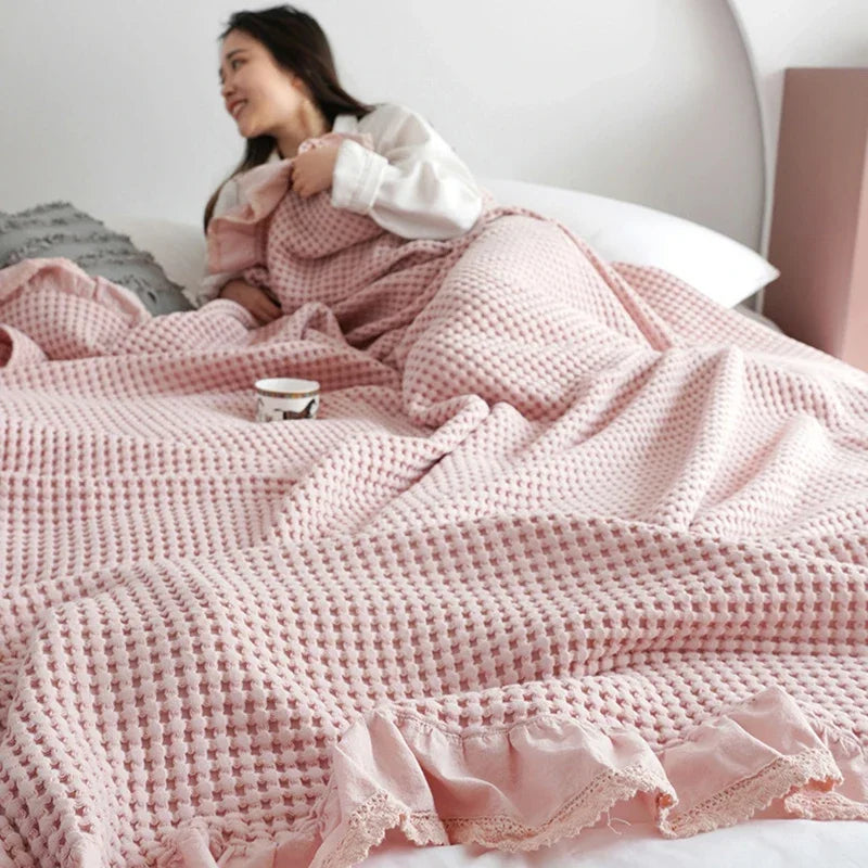 100% Baumwollweichbett Plaid Home Japenese Strickdecke Maiskorn Waffel geprägt Sommer Rüschen warmes kotes Wurfbettverschraub