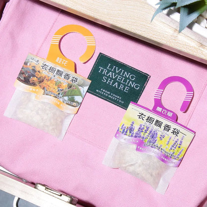 1pcs naturlige dufter hengende krydderpose garderobe deodoriserende papirposer aromaterapi pose skap luftfriskere
