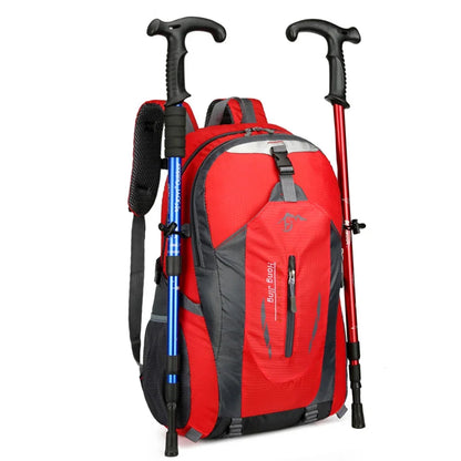 Classic 40L Outdoor Backpack Men Women Mulheres de alta qualidade Travel Backpack Back for Men Causal Patchwork Sport Backpack Women