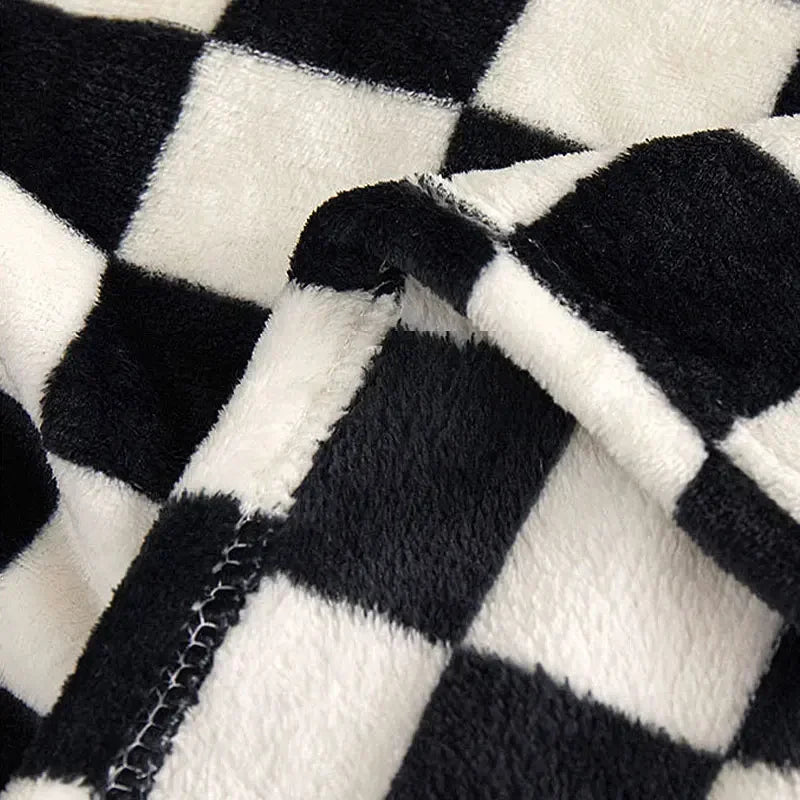 Couverture de flanelle pour la chambre à coucher des couvertures de climatisation douce à damier