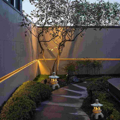 Pagoda Garden Solar Estatua al aire libre Ligera iluminación de la linter