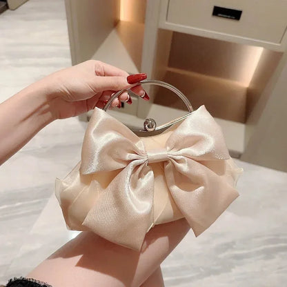 Sacs de soirée de fée à nœud satiné blanc satin sac à main en métal embrayage pour femmes pochettes de mariée.